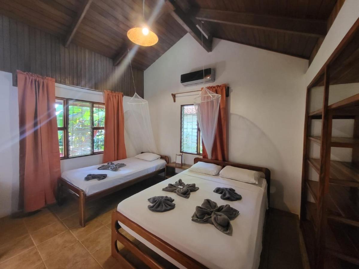 Escape Caribeno Hotel Puerto Viejo de Talamanca Bagian luar foto