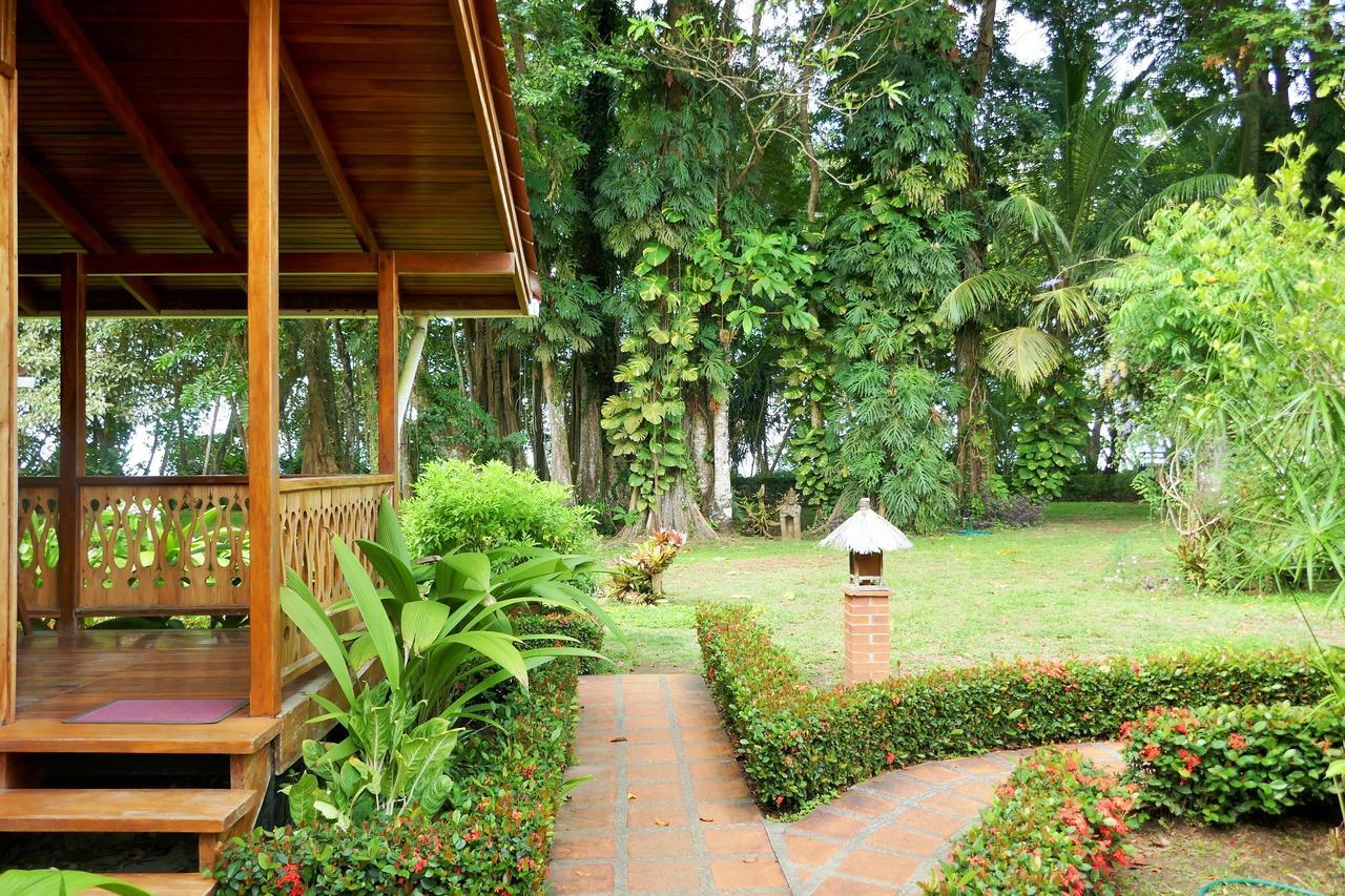 Escape Caribeno Hotel Puerto Viejo de Talamanca Bagian luar foto