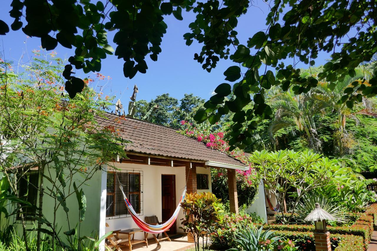 Escape Caribeno Hotel Puerto Viejo de Talamanca Bagian luar foto