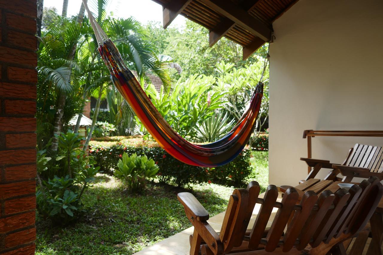 Escape Caribeno Hotel Puerto Viejo de Talamanca Bagian luar foto