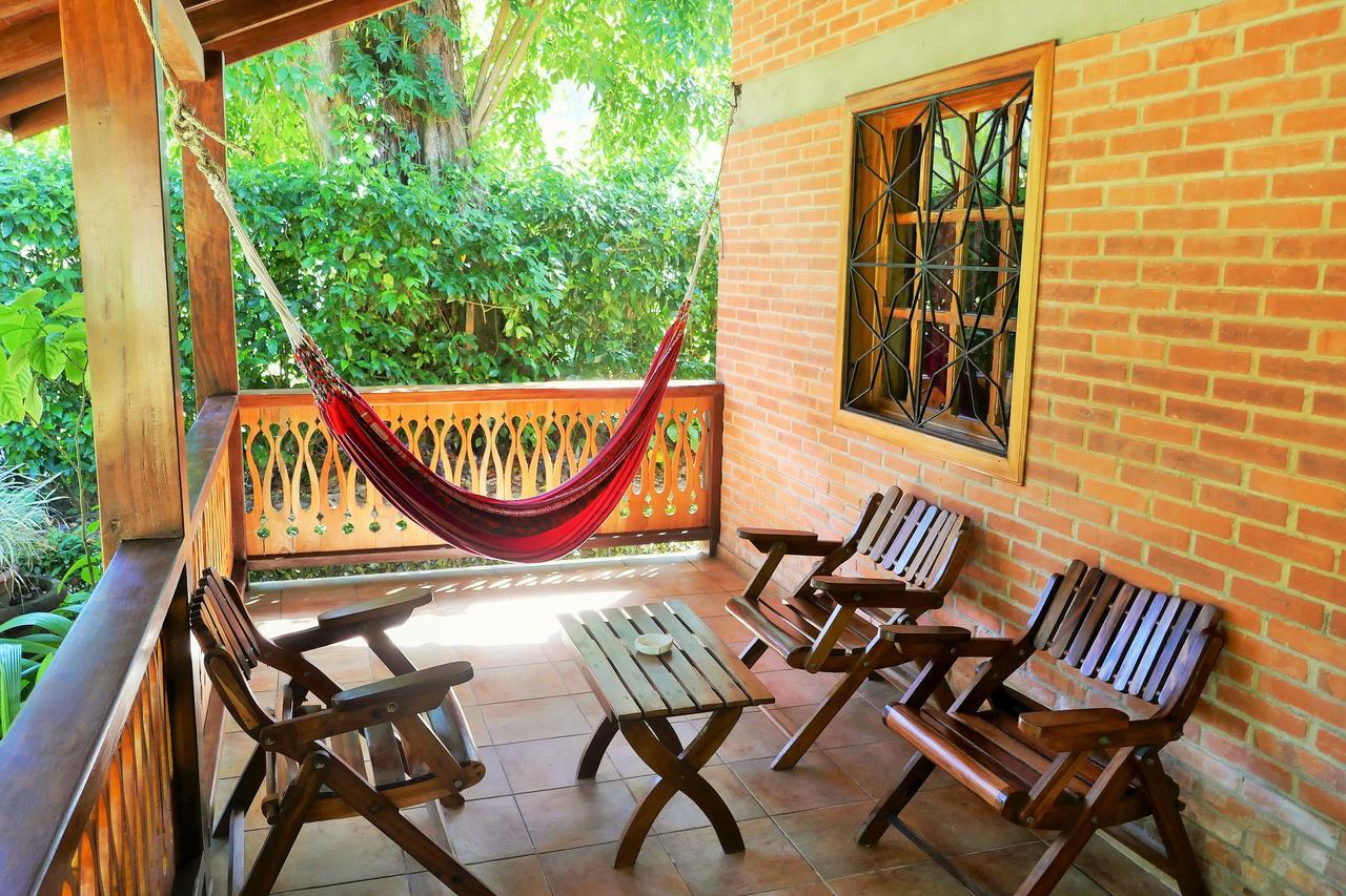 Escape Caribeno Hotel Puerto Viejo de Talamanca Bagian luar foto