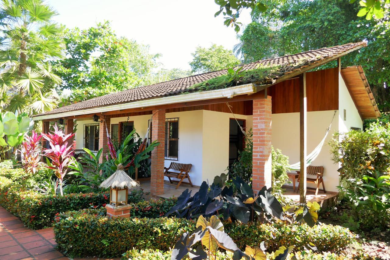 Escape Caribeno Hotel Puerto Viejo de Talamanca Bagian luar foto