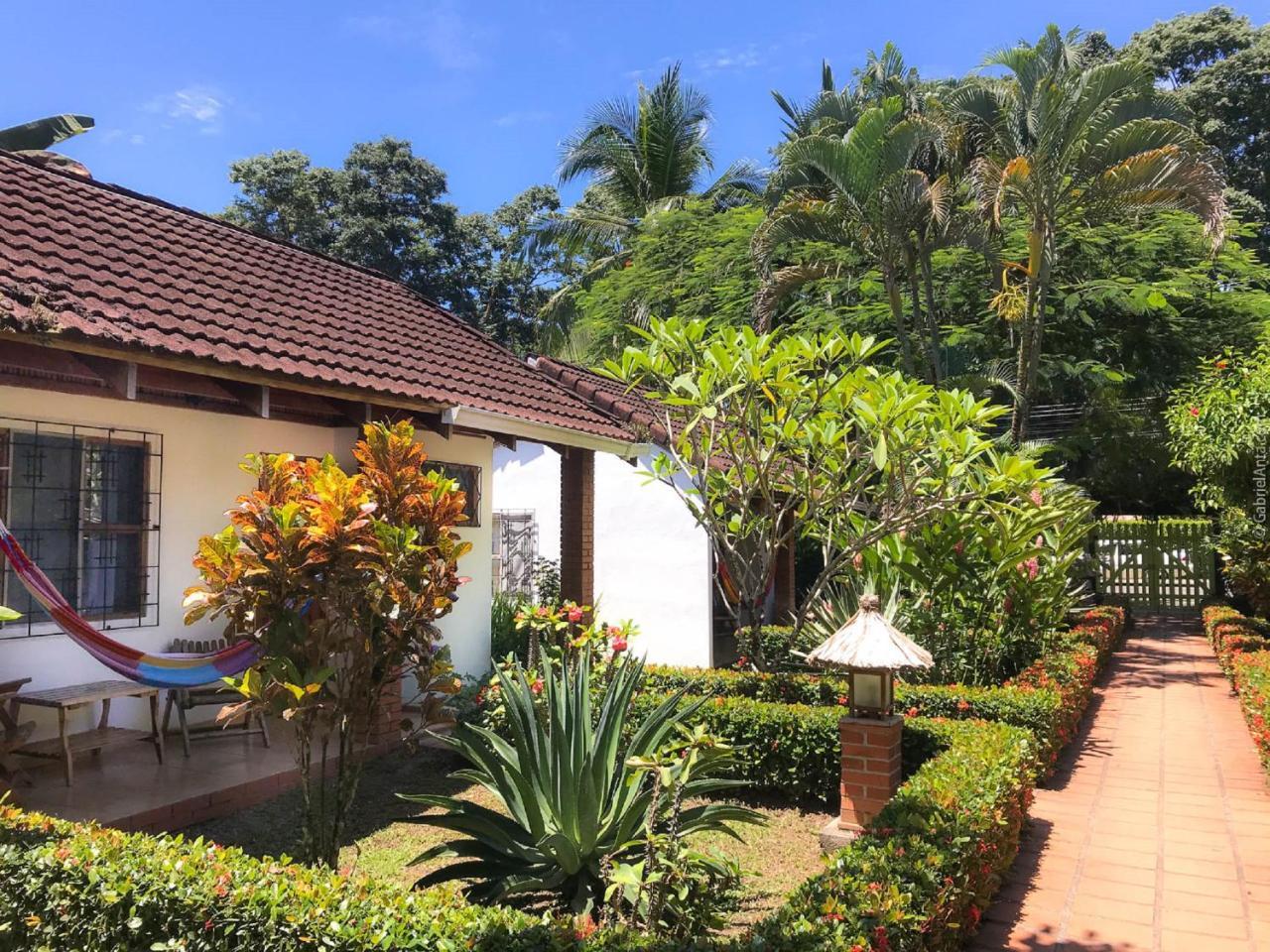 Escape Caribeno Hotel Puerto Viejo de Talamanca Bagian luar foto